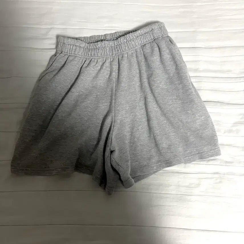 [BUNJANG] Gray Shorts / 회색 반바지