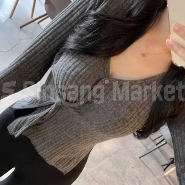[BUNJANG] V-Neck Cropped T-Shirt Black / [빠른발송] 릴리티 검정 미니 브이넥 크롭 섹시