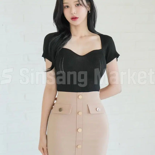 [BUNJANG] Black Mini Skirt with Gold Button Detail / [빠른발송] 리사스커트 검정 미니 금장 섹시 포켓자체제
