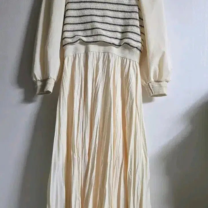 [BUNJANG] OZOC Knit Color-Block Pleated Dress / 한섬 오즈세컨 니트배색 플리츠원피스 44