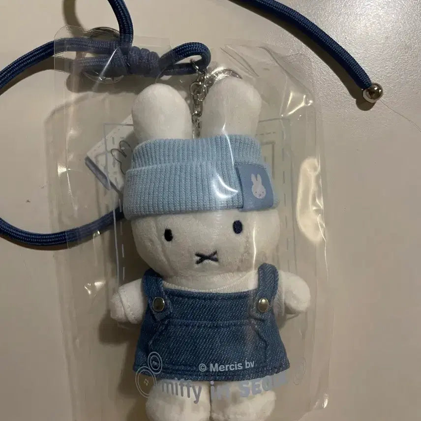 [BUNJANG] Miffy Denim Overalls Keychain - Seongsu Limited Edition / 미피 키링 데님 멜빵 성수 한정판