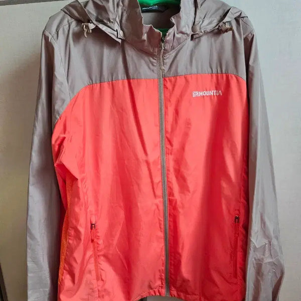 [BUNJANG] Mountia Windbreaker Jacket Pink/Beige / 마운티아 바람막이 자켓 핑크/베이지