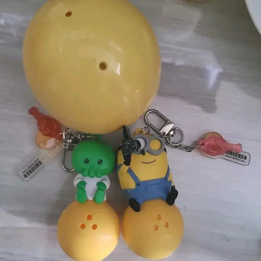 [BUNJANG] BHC Minions James Gummy Keyring / (택포)bhc 미니언즈 키링 제임스 구미