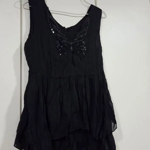 [BUNJANG] Black Sequin Butterfly Detail Sleeveless Top / 블랙 스팽글 나비 포인트 민소매 나시