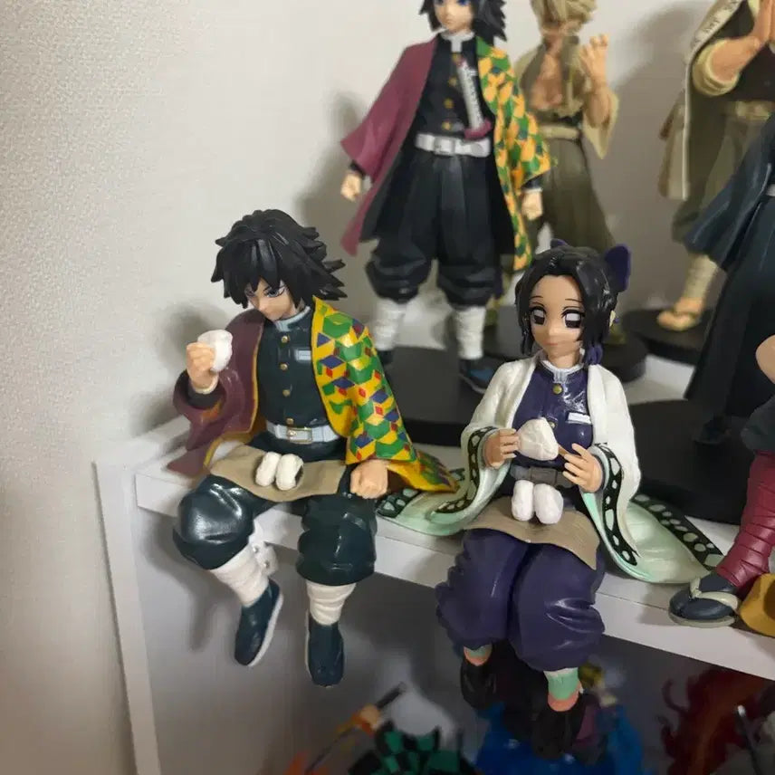 [BUNJANG] Demon Slayer Giyu & Shinobu Chokonose Figure Bundle Set / 귀멸의 칼날 기유, 시노부 쵸코노세 피규어 일괄