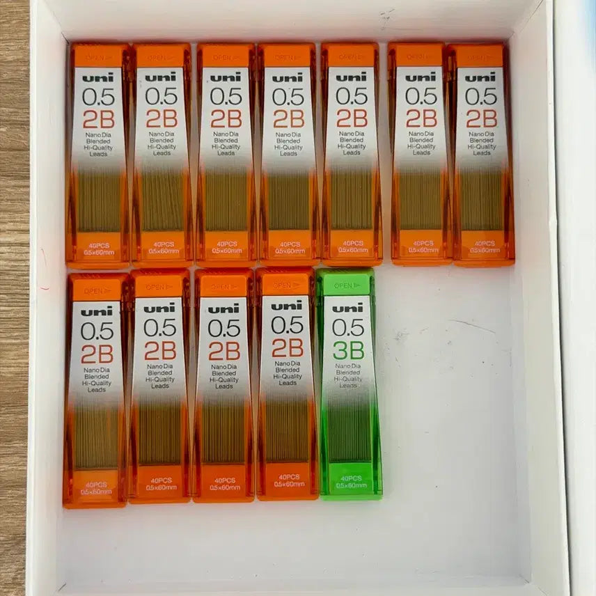[BUNJANG] Uni Nano Dia Refill Lead (12 units) / 유니 나노다이아 사프심 12개