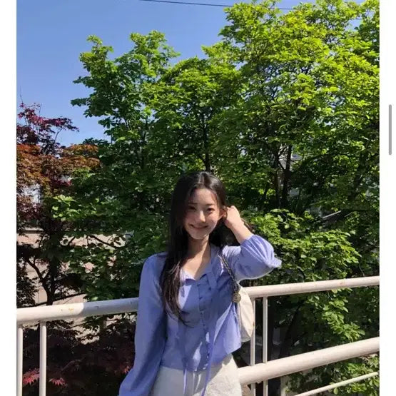 [BUNJANG] Maybin Vintage Blouse (Sky Blue) / [제니오] 메이빈 빈티지 블라우스 (하늘색)