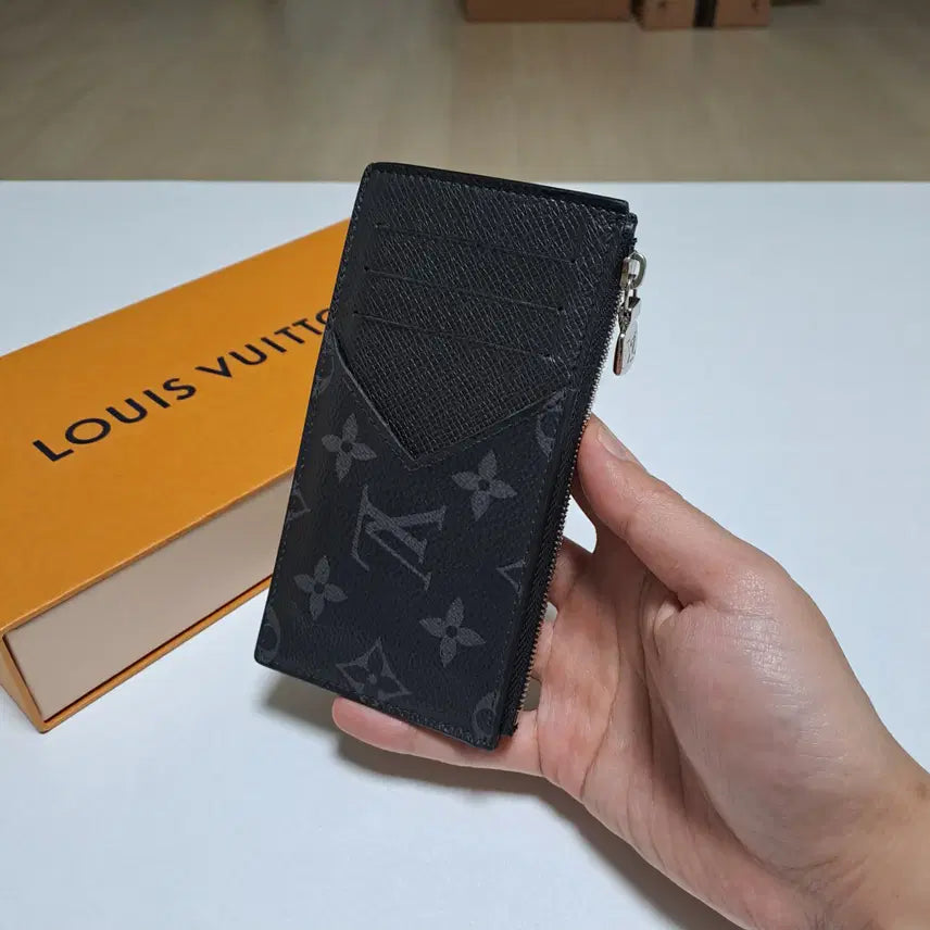 [BUNJANG] Louis Vuitton Monogram Eclipse Taiga Leather Coin Card Holder / [100%/정품] 루이비통 캔버스 타이가 이클립스 코인 카드지갑