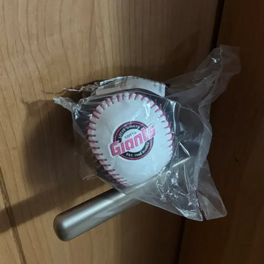 [BUNJANG] Kim Won-joong 150th Save Commemorative Ball / 김원중 150세이브 기념구 팔아요
