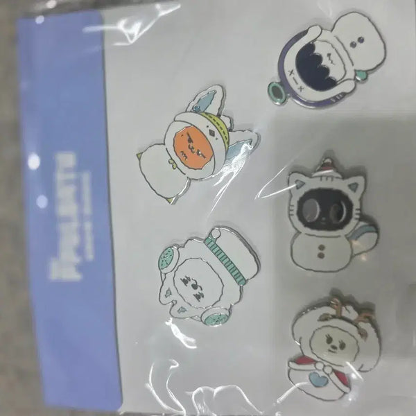 [BUNJANG] PPULBATU SNOW MAGIC Holiday Badge Set / 뿔바투(PPULBATU)의 스노우 매직(SNOW MAGIC) 홀리데이 뱃지 세트