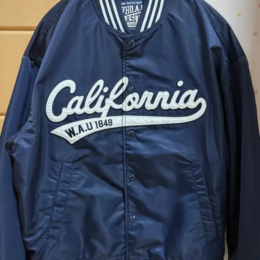 [BUNJANG] Whoo Stadium Varsity Jacket Navy S / 후아유 스타디움 바시티 자켓 네이비 S