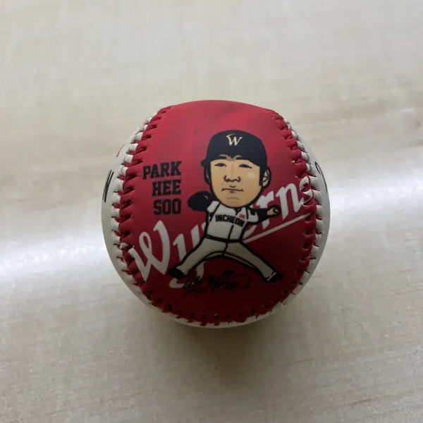 [BUNJANG] Park Heesoo Autographed Baseball / 박희수 캐릭터 포토볼 싸인볼