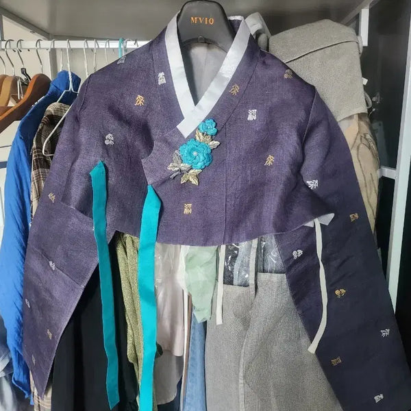 [BUNJANG] Women's Hanbok Set Navy Gold Patterned Jeogori with Gray Skirt / 여자한복