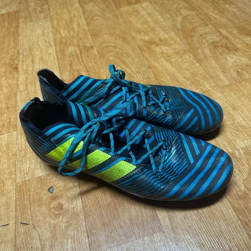 [BUNJANG] Adidas Football Boots (260mm) / 아디다스 축구화 급처 (260)