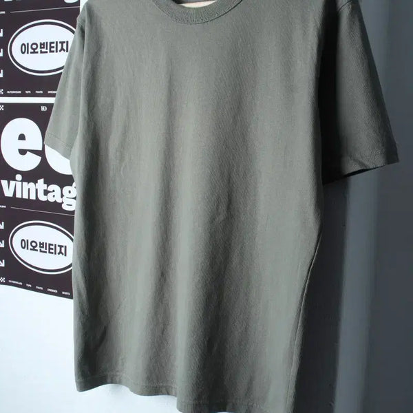 [BUNJANG] Uniqlo U-Line Plain T-Shirt Green (L-XL) / (L-XL) 유니클로 반팔 티셔츠 U라인 무지 그린-H36463