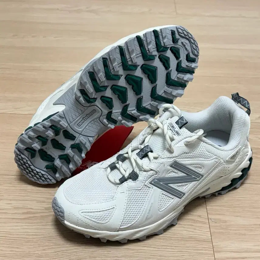 [BUNJANG] New Balance Sneakers 250mm / 뉴발란스 운동화 250mm