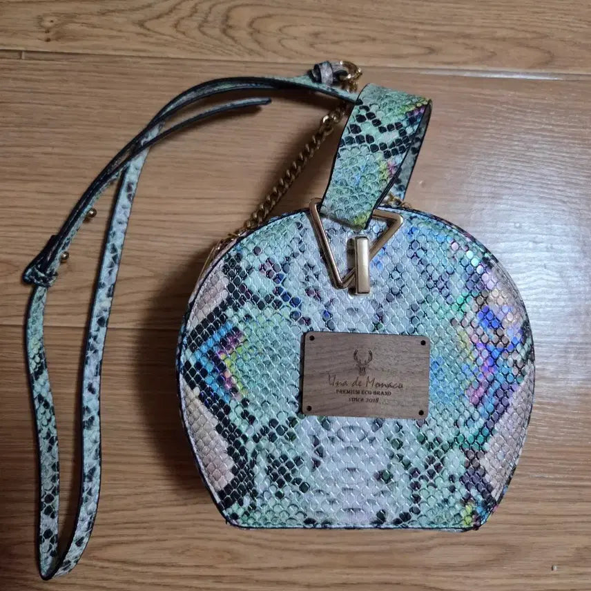[BUNJANG] Una de Monaco Python Pattern Round Shoulder Bag / 우나 드 모나코 뱀피 무늬 라운드 숄더백