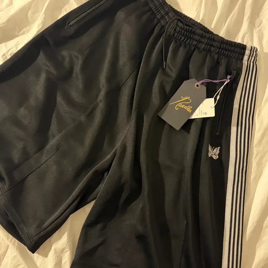 [BUNJANG] Needles x Studios H.D. Poly Smooth Track Shorts Black / 니들스 x 스튜디오스 H.D. 폴리 스무스 트랙 쇼츠 팬츠 블랙