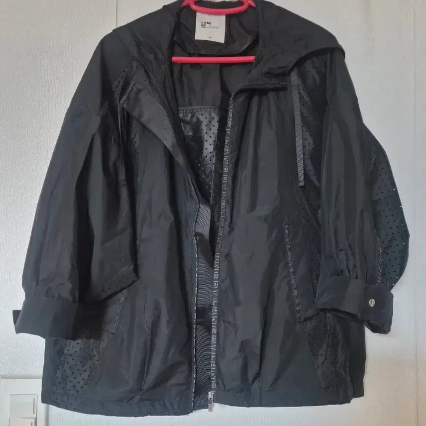 [BUNJANG] Black Windbreaker Jacket / 블랙 윈드브레이커
