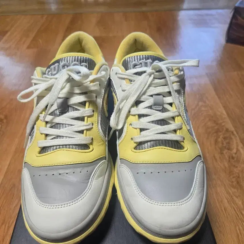 [BUNJANG] Gucci Leather Sneakers (Size 38/250) / 구찌 스니커즈(38)/새상품급 /남여공용/가죽제질인듯
