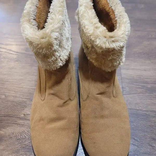 [BUNJANG] Beige Winter Fur Lined Boots (250) / 겨울 털 부츠 250