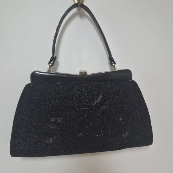 [BUNJANG] Vintage Black Beaded Handbag with Floral Pattern / 빈티지 블랙 비즈백