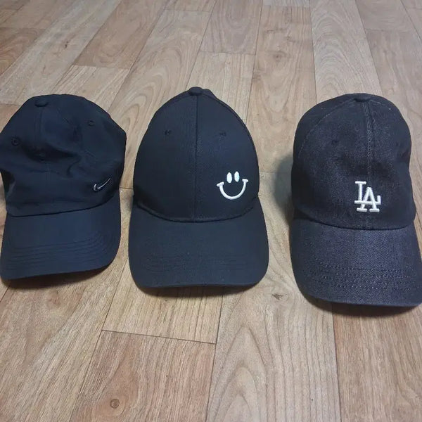 [BUNJANG] Nike, Smile, LA Dodgers Logo Ball Cap Set / 모자세트