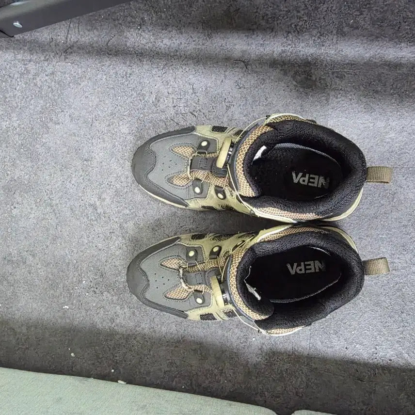 [BUNJANG] NEPA Safety Boots 250mm Khaki / 네파 안전화 250mm