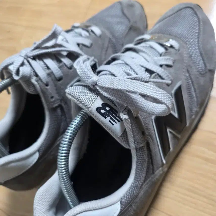 [BUNJANG] New Balance 373 Grey Suede Sneakers (Size 280) / 280.뉴발란스 373 그레이 스웨이드 운동화