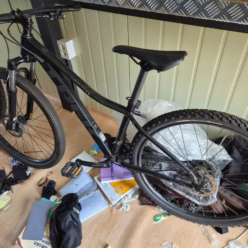 [BUNJANG] Trek Marlin 5 Mountain Bike - Size S / 트렉 마린 5 MTB 사이즈 S