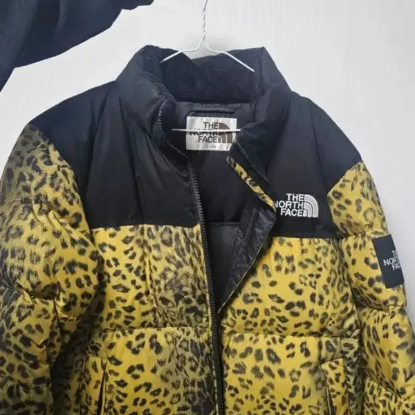 [BUNJANG] The North Face Leopard NUPTSE Padded Jacket / 노스페이스 레오파드 눕시 패딩