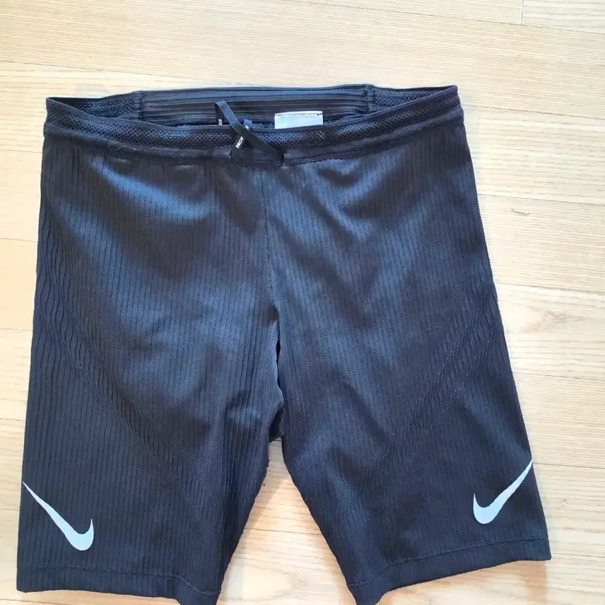 [BUNJANG] Nike Aeroswift Half Tights Medium / 나이키 에어로스위프트 하프타이즈 m사이즈 판매 합니다