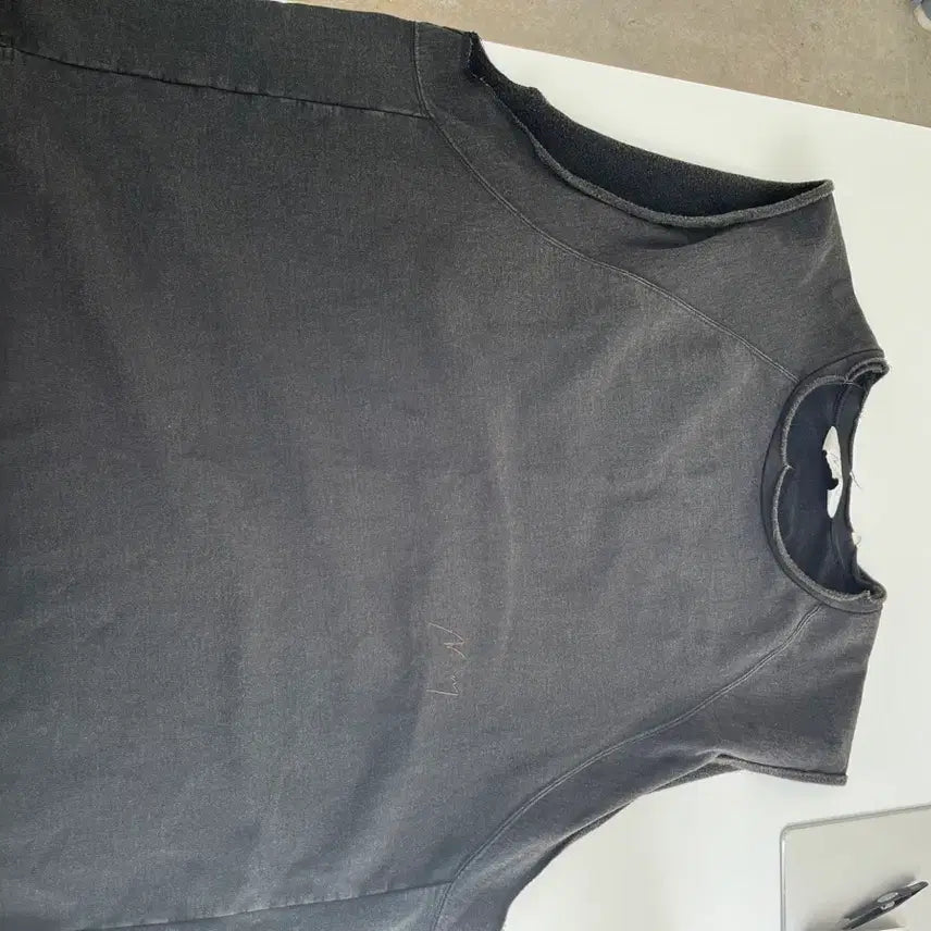 [BUNJANG] Anselm Sleeveless Aging T-Shirt Size 2 / 안셀름 SLEEVELESS AGING T-SHIRT 2사이즈 판매