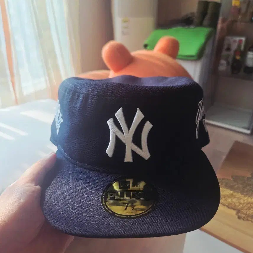 [BUNJANG] New Era New York Yankees Philbox 7 1/2 (59.6cm) Hat / 뉴에라 뉴욕 양키스 필박스 7 1/2사이즈(59.6)