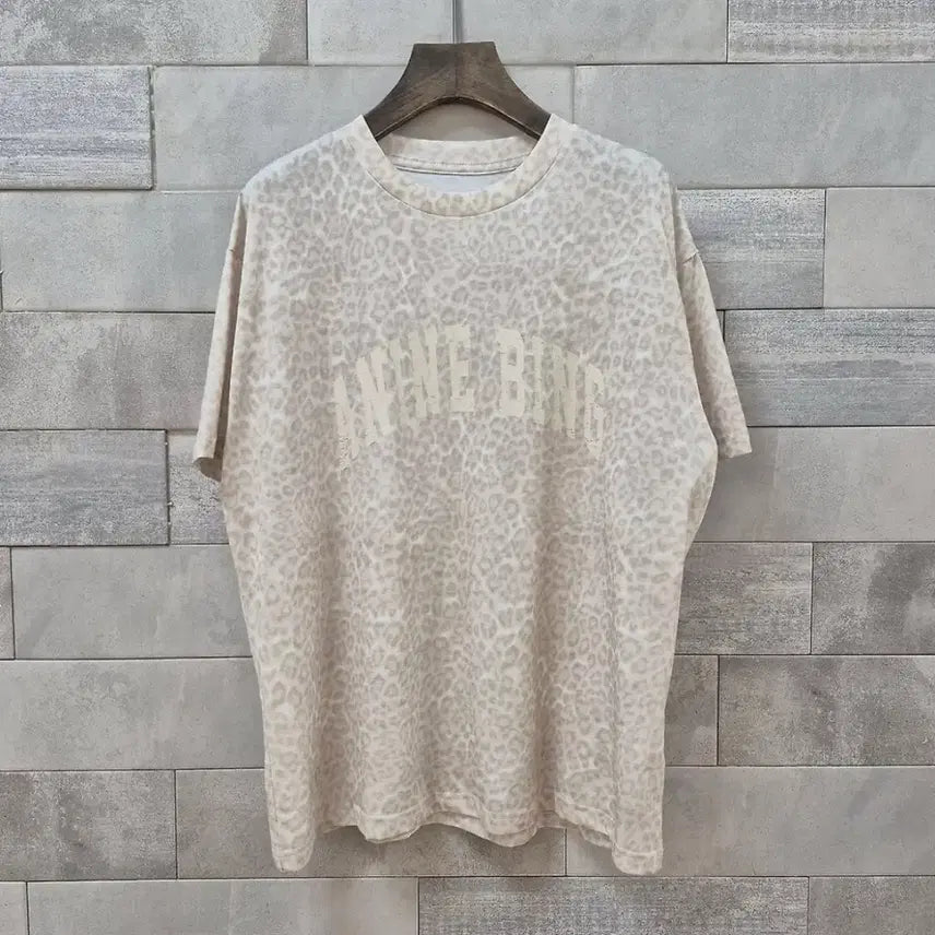 [BUNJANG] ANIB Leopard Short Sleeve T-Shirt / 애니b 레오파드 반팔 티셔츠