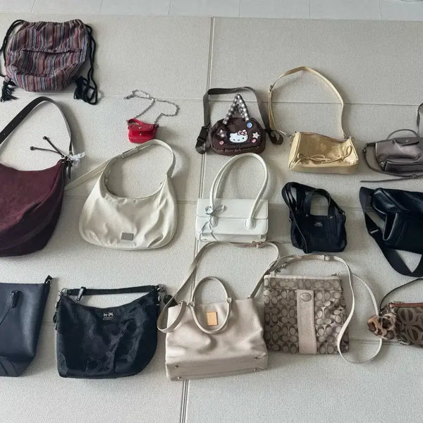 [BUNJANG] Assorted Women's Handbags - Samantha Thavasa, Coach, Couronne, Louis Quatorze, Marithe Francois Girbaud / [판매/교신 교환]사만다 타바사, 코치, 루이까또즈, 쿠론, 마리떼프랑스와, 리, 다양한 가방들