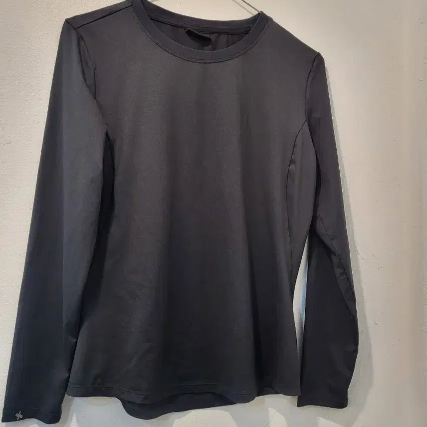 [BUNJANG] XEXYMIX Black Long Sleeve T-Shirt / 젝시믹스 블랙 긴팔 티셔츠 가62