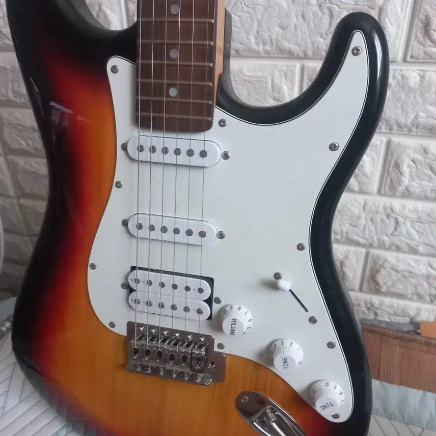 [BUNJANG] Tanglewood Electric Guitar / 탱글우드 일렉기타