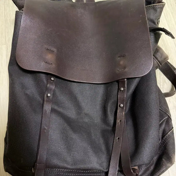 [BUNJANG] Mandarin Duck Leather Flap Backpack / 만다리나덕 가죽 덮개 백팩