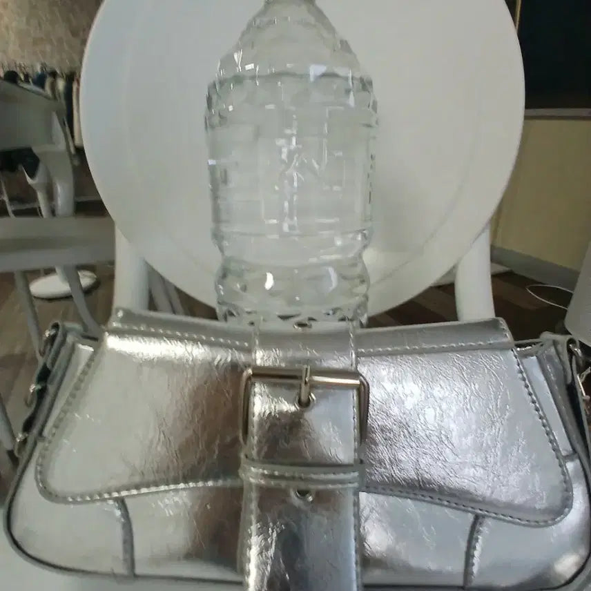 [BUNJANG] Silver Shoulder Bag / 실버 숄더백