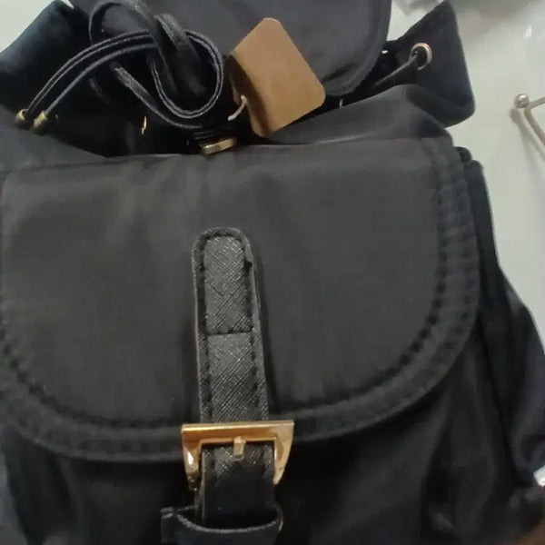 [BUNJANG] Black Nylon Bucket Backpack / 블랙 나일론 버킷 백팩