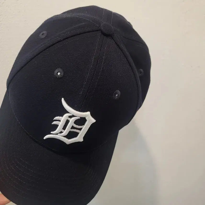 [BUNJANG] New Era Navy D Logo Embroidered Baseball Cap / 뉴에라 볼캡 네이비  가62
