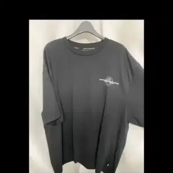 [BUNJANG] National Geographic Big Logo Back Printing Oversized T-Shirt Black / 내셔널지오그래픽 빅로고 백프린팅 오버핏 반팔티 블랙