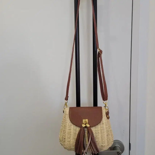[BUNJANG] Rattan Crossbody Bag with Tassel Accent - Brown / 라탄 크로스백 브라운 태슬 장식