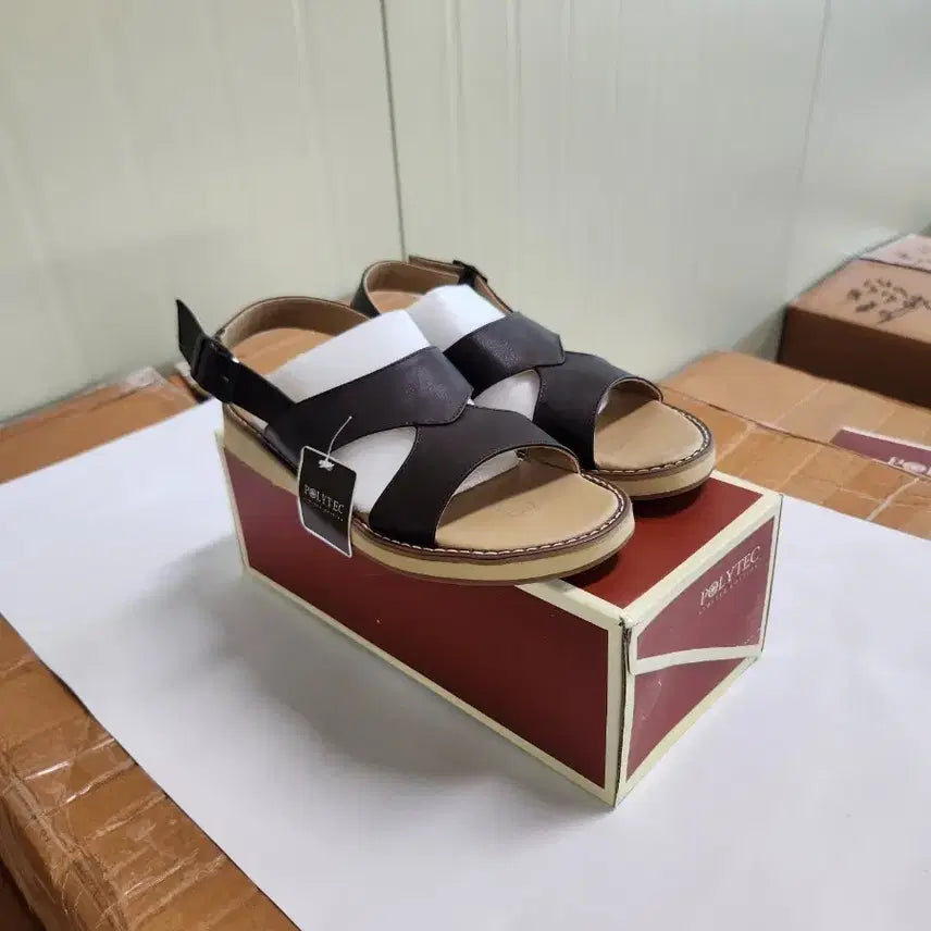 [BUNJANG] Men's Strap Sandals / 남성 스트랩 샌들  8,000원 입니다