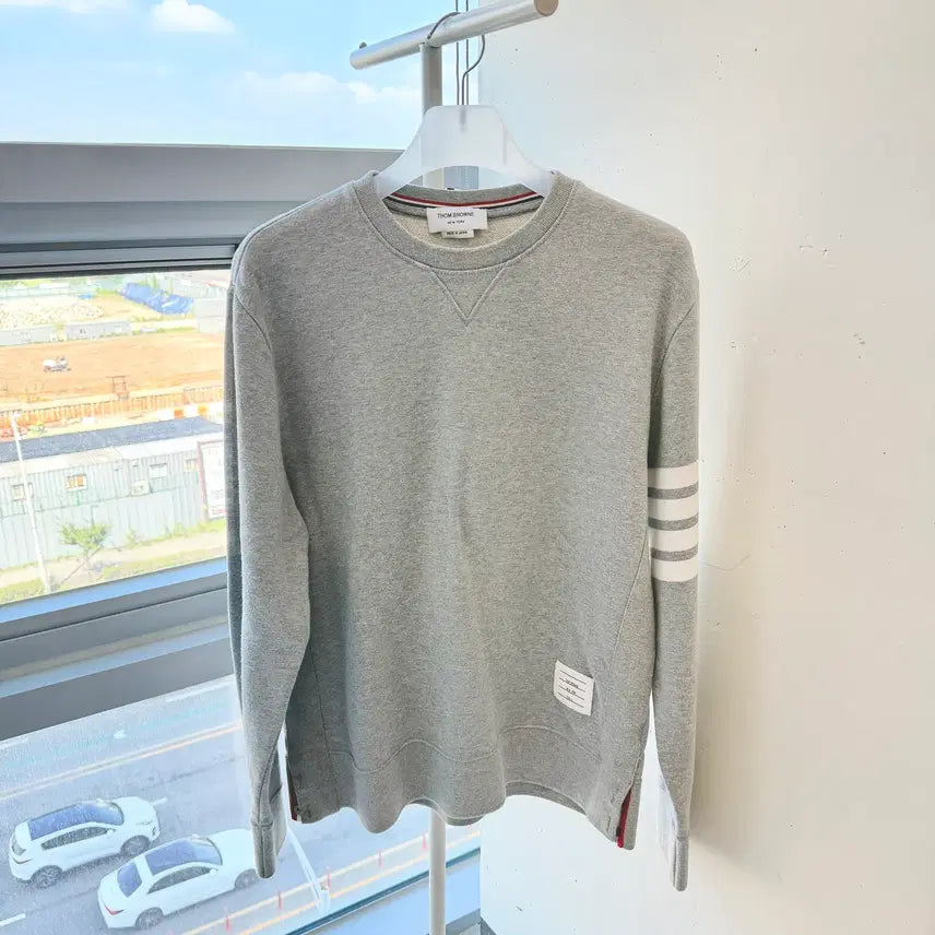 [BUNJANG] Thom Browne Signature Stripe Sweatshirt / [6 size] *정품* 톰브라운 사선완장 맨투맨