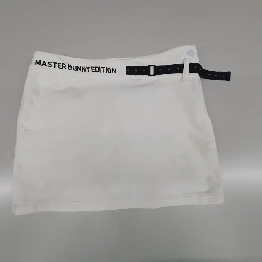 [BUNJANG] Master Bunny Edition White Golf Skirt / 마스터바니 에디션  골프 스커트
