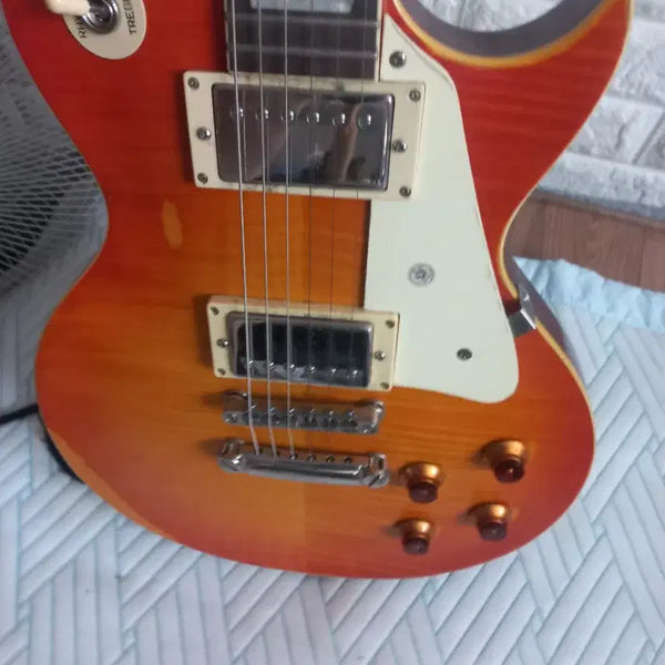 [BUNJANG] Vintage V100 Relic Les Paul Electric Guitar / 빈티지  V100  레릭 레스폴 일렉기타