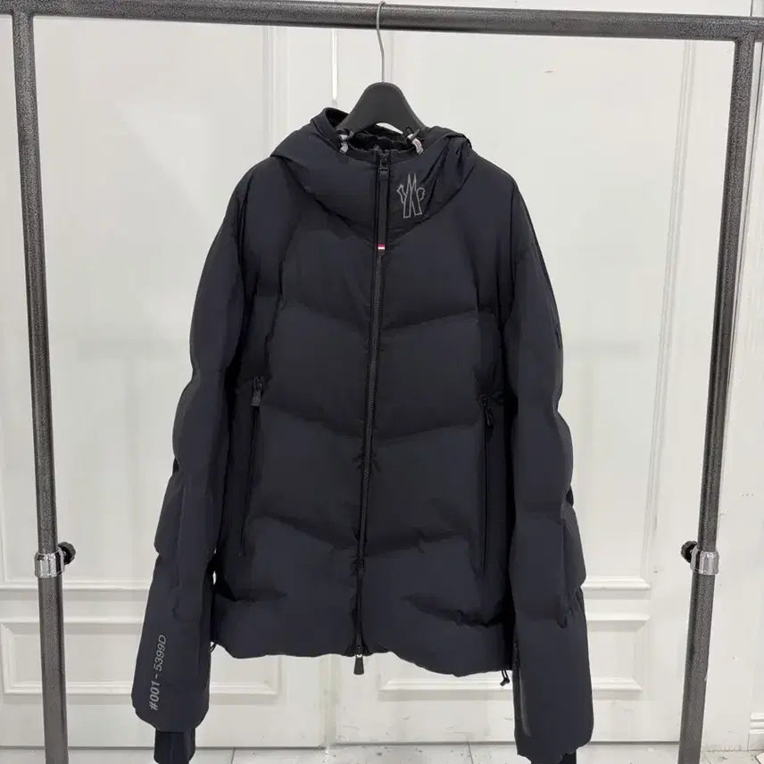 [BUNJANG] Moncler Grenoble ARCESAZ GIUBBOTTO Day-Namic Padded Jacket Size 5 / 몽클레르 그르노블 (Moncler Grenoble - Day-Namic 라인)