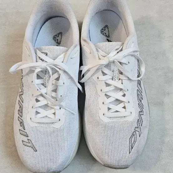 [BUNJANG] Dynafit White Sneakers / 다이나핏 운동화 화이트